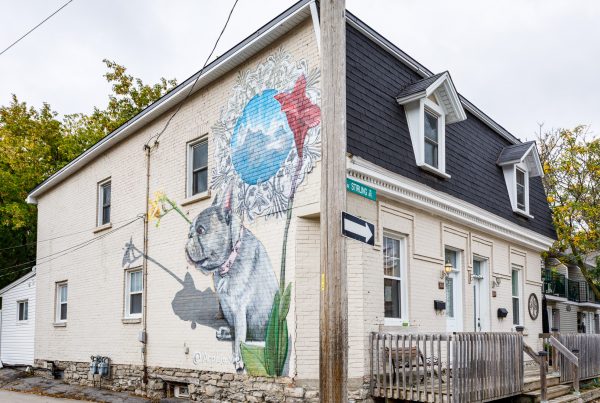 Mural on 118 Stirling Ave